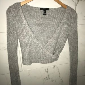 Forever 21 Long sleeve Grey Sweater CropTop Size L